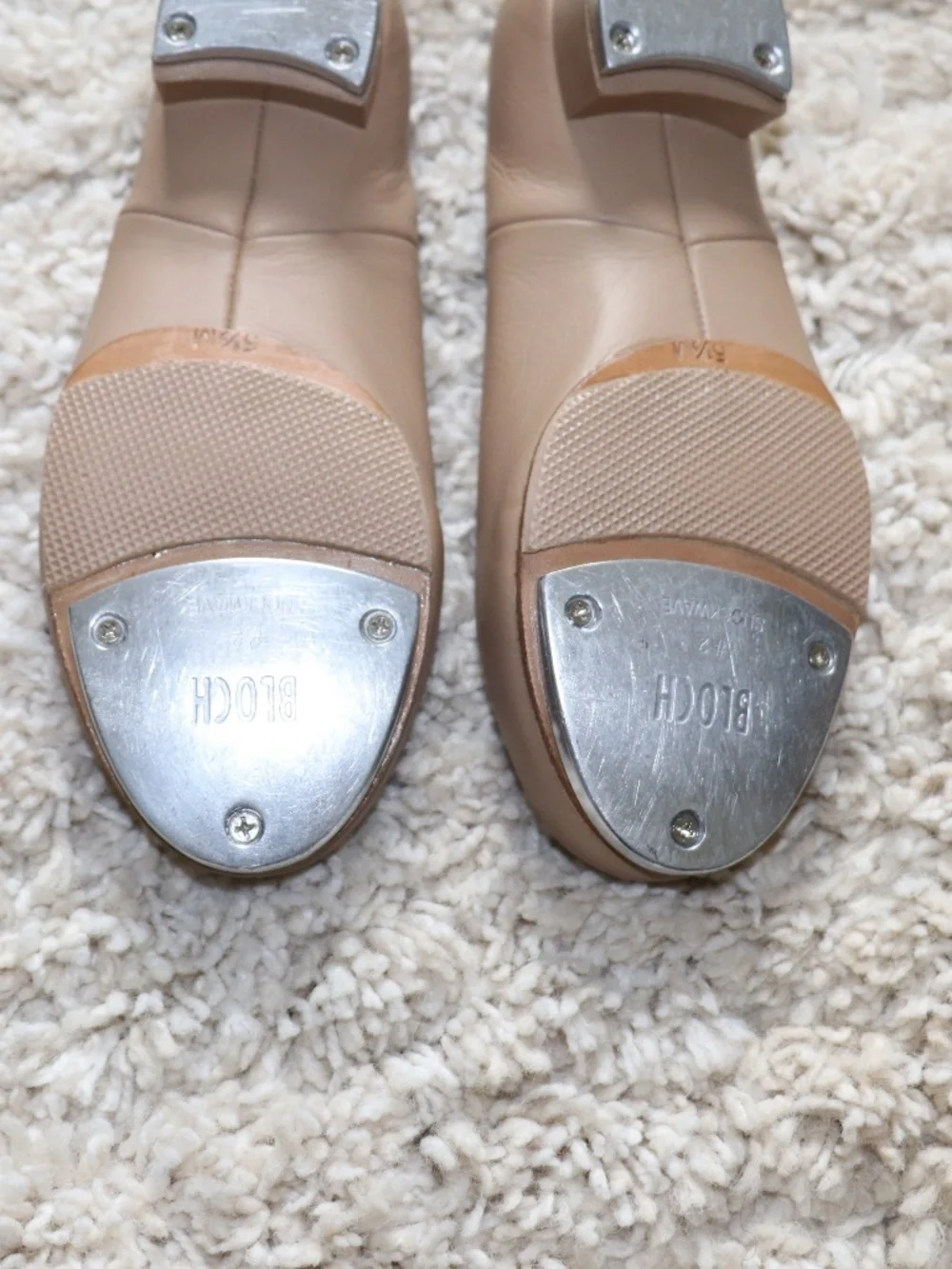 Woman's Bloch Tap- Flex Leather Slip On Tap Dance Shoes Beige | Tan Size 5.5 - Picture 8 of 14